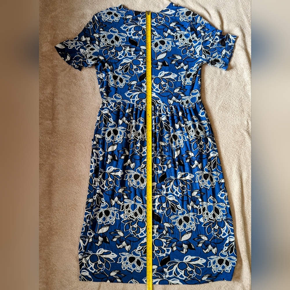 George brand, Med ladies dress w/pockets!! Cute blue with flower details - Picture 15 of 17